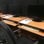 Здесь "пытают" новичков)))) Столы с инструкциями для проходящих тесты. В принципе, уже на этом этапе можно понять, подойдет тебе эта работа или нет.